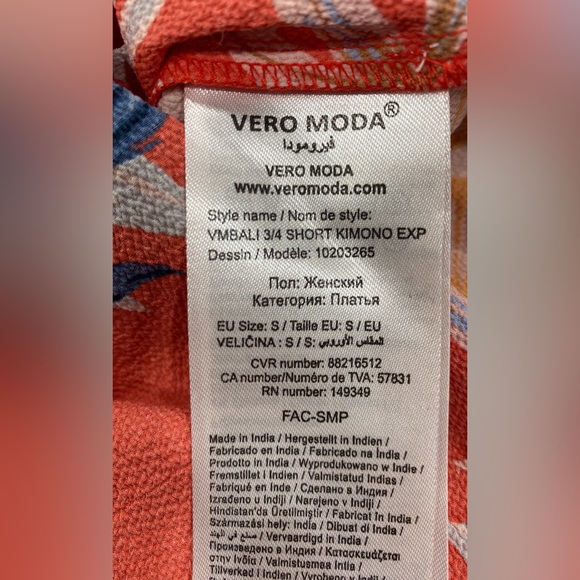 Vero Moda Bali 3/4 Sleeve Kimono Wrap Top Red Floral size S - Picture 12 of 13